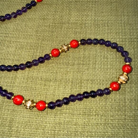 VINTAGE Purple and Red Glass Bead Goldtone necklace with Swarovski Crystals 34" - Picture 8 of 8